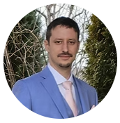 Samuel Chabbey est praticien spécialisé dans le désenvoûtement, le nettoyage énergétique et l’accompagnement spirituel. 